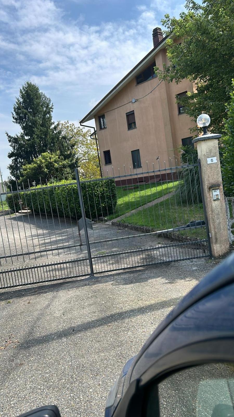 King'S House Apartment Roletto Екстериор снимка